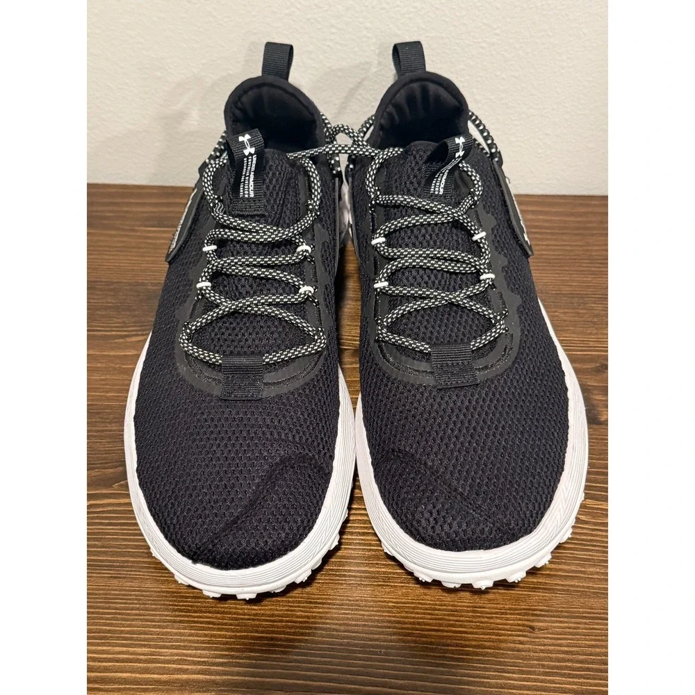 Under Armour Fat Tire Venture Black White Travel Shoes 3027562-002 Men Sz 11 NEW
